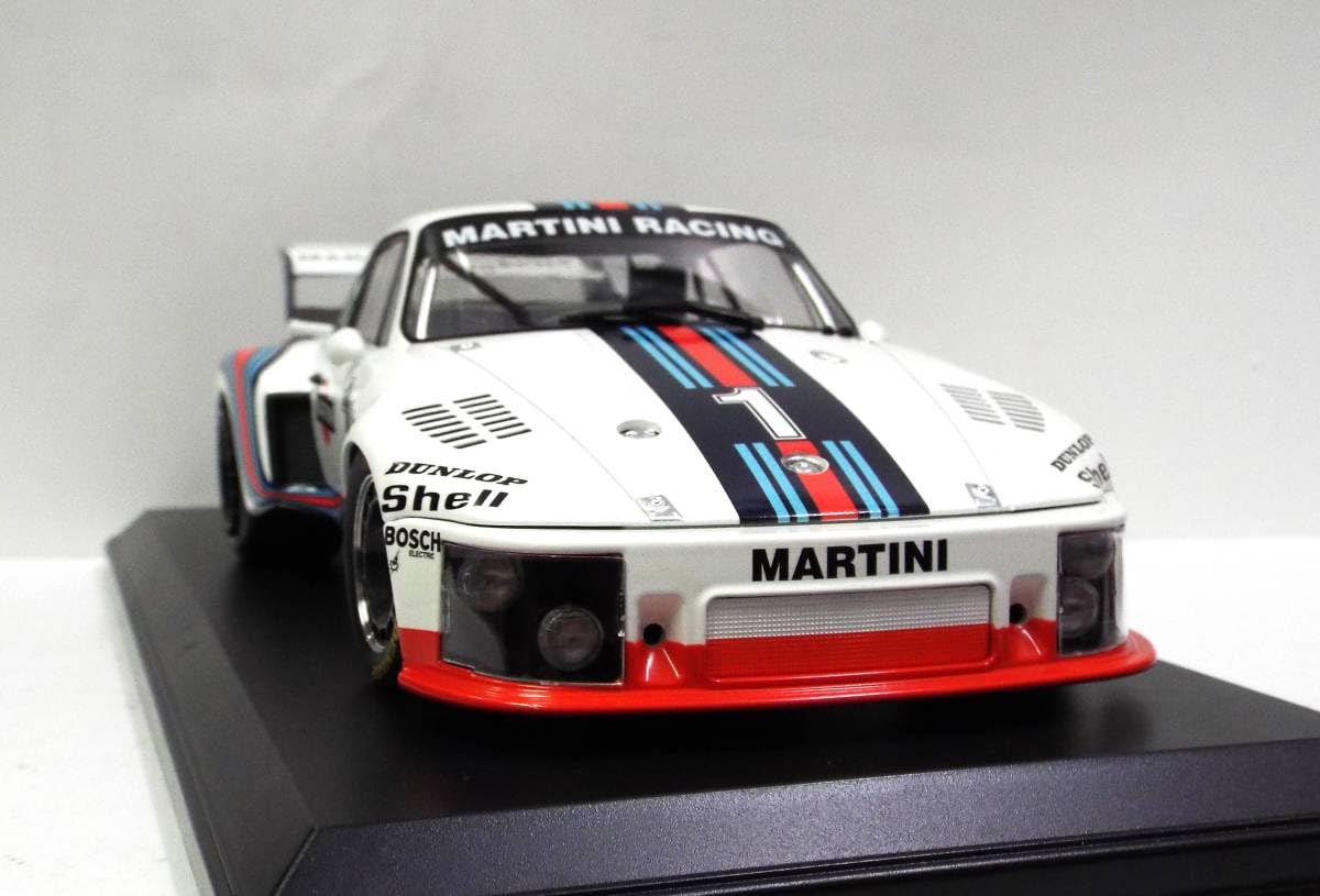 マティーニ8839 マルティニレーシングコレクション 今回のコレクションは、伝説